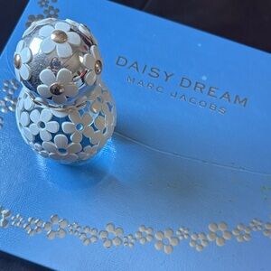 Marc Jacobs Daisy Dream Floral Blue Box